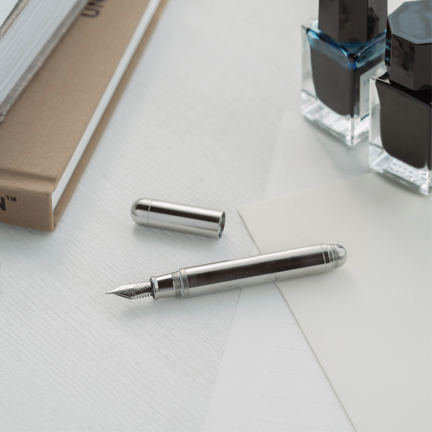 TP4 mini チタンで作られたミニ万年筆